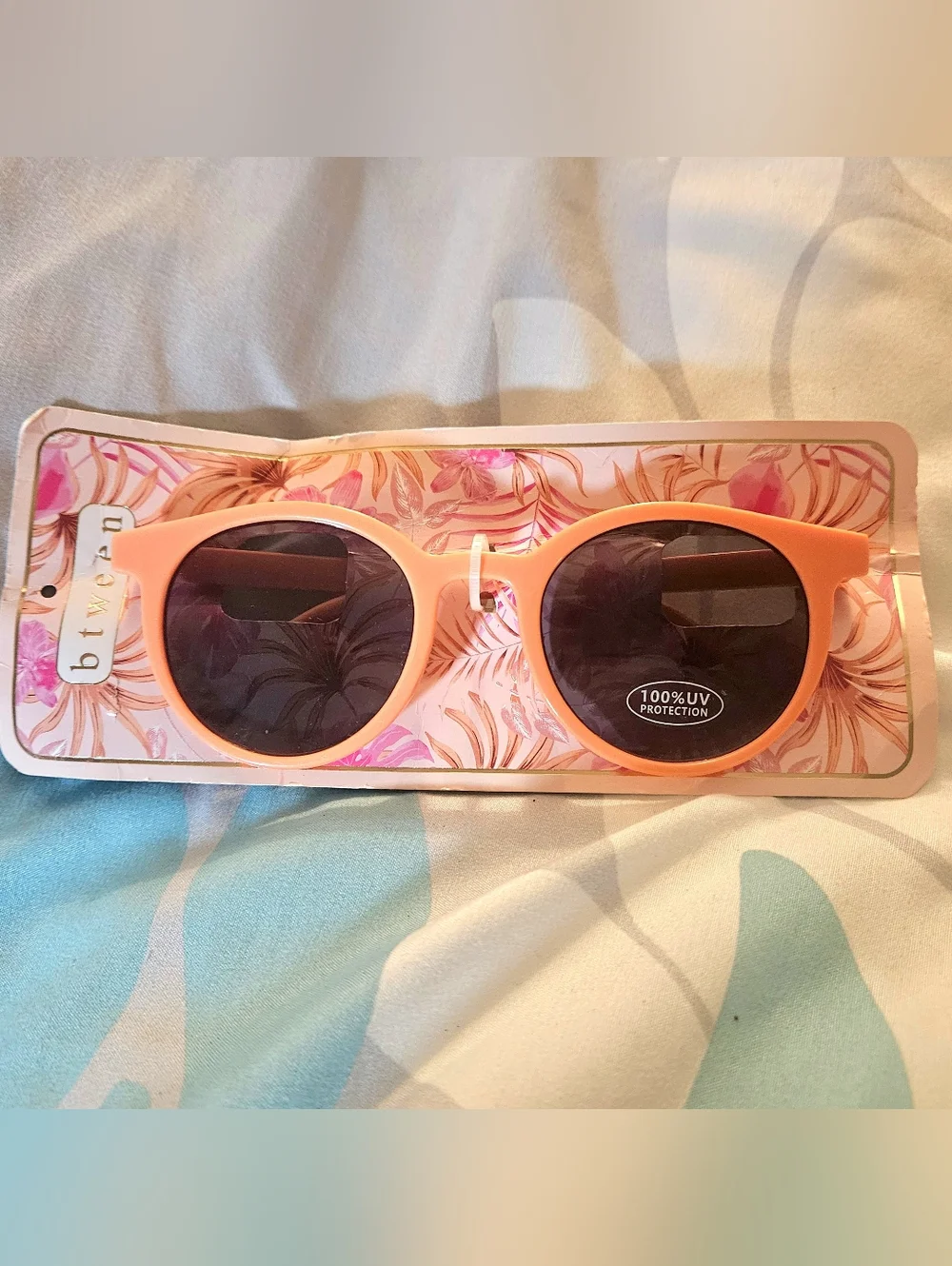 🚨5/$25 Peach-colored, 100% UV Protection Round-frame Children's sunglasses